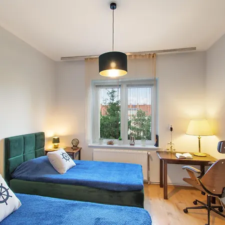 Apartmán 2 Bed Flat - Sleeps 8 - Parking - Wifi Štetín