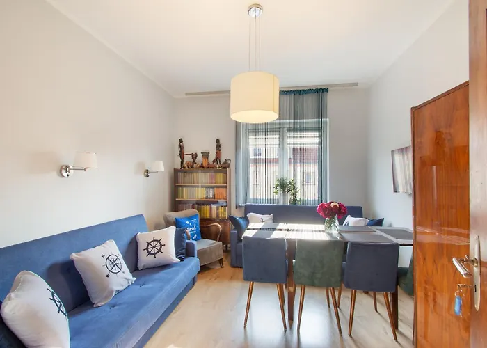 Apartmán 2 Bed Flat - Sleeps 8 - Parking - Wifi *
