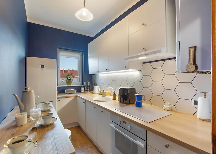 2 Bed Flat - Sleeps 8 - Parking - Wifi Apartmán Štetín