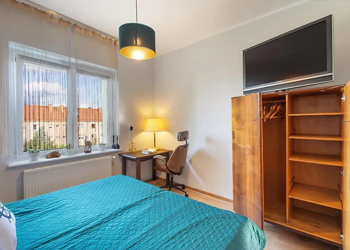 2 Bed Flat - Sleeps 8 - Parking - Wifi Apartmán *